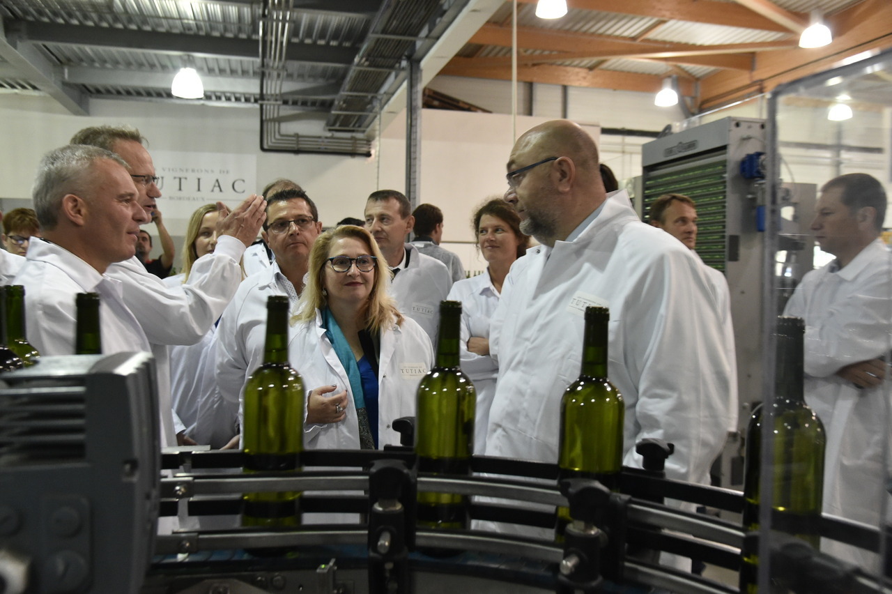 François de Rugy et Stéphane Travert en visite à la cave coopérative
de Tutiac