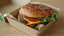 Fastfoodriese will "mutig sein": McDonald's brutzelt vegane Burger